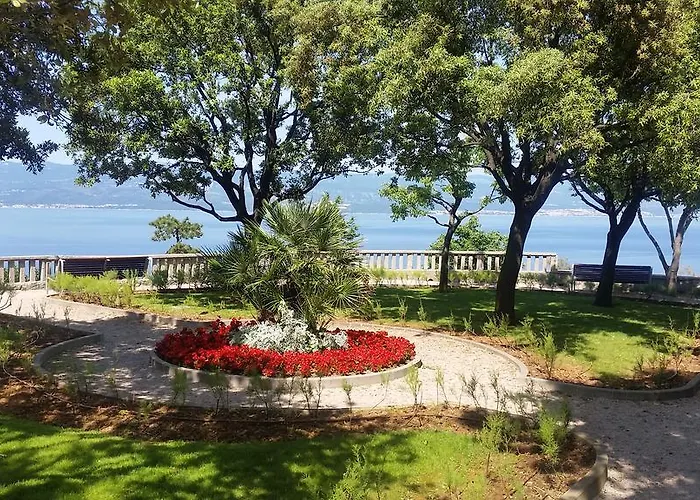 Gospoja Park & Lägenhet Vrbnik (Primorje-Gorski Kotar)