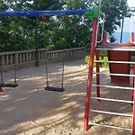 Gospoja Park & *